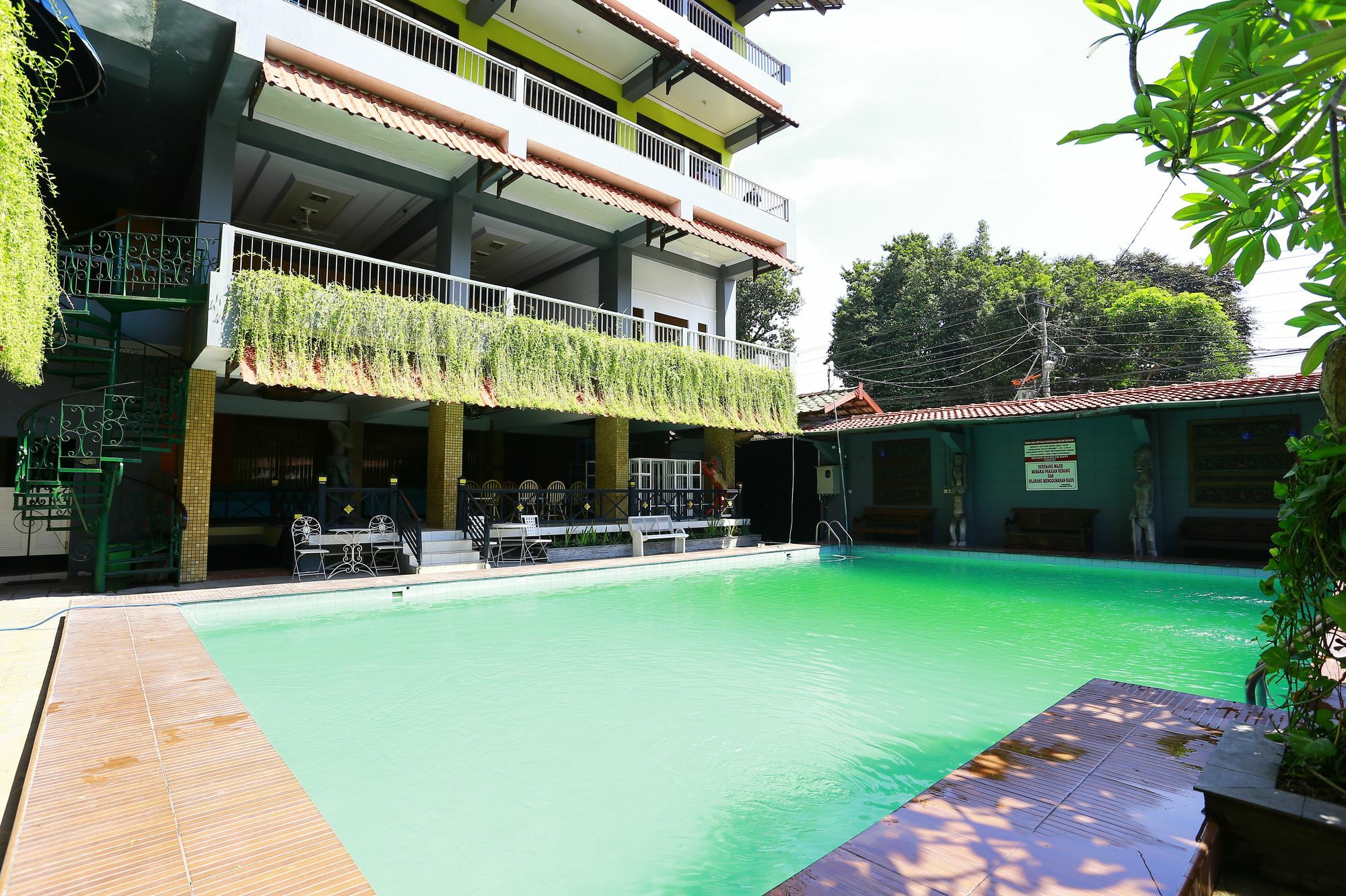 Hotel Reddoorz Near Prawirotaman 2 à Yogyakarta Extérieur photo