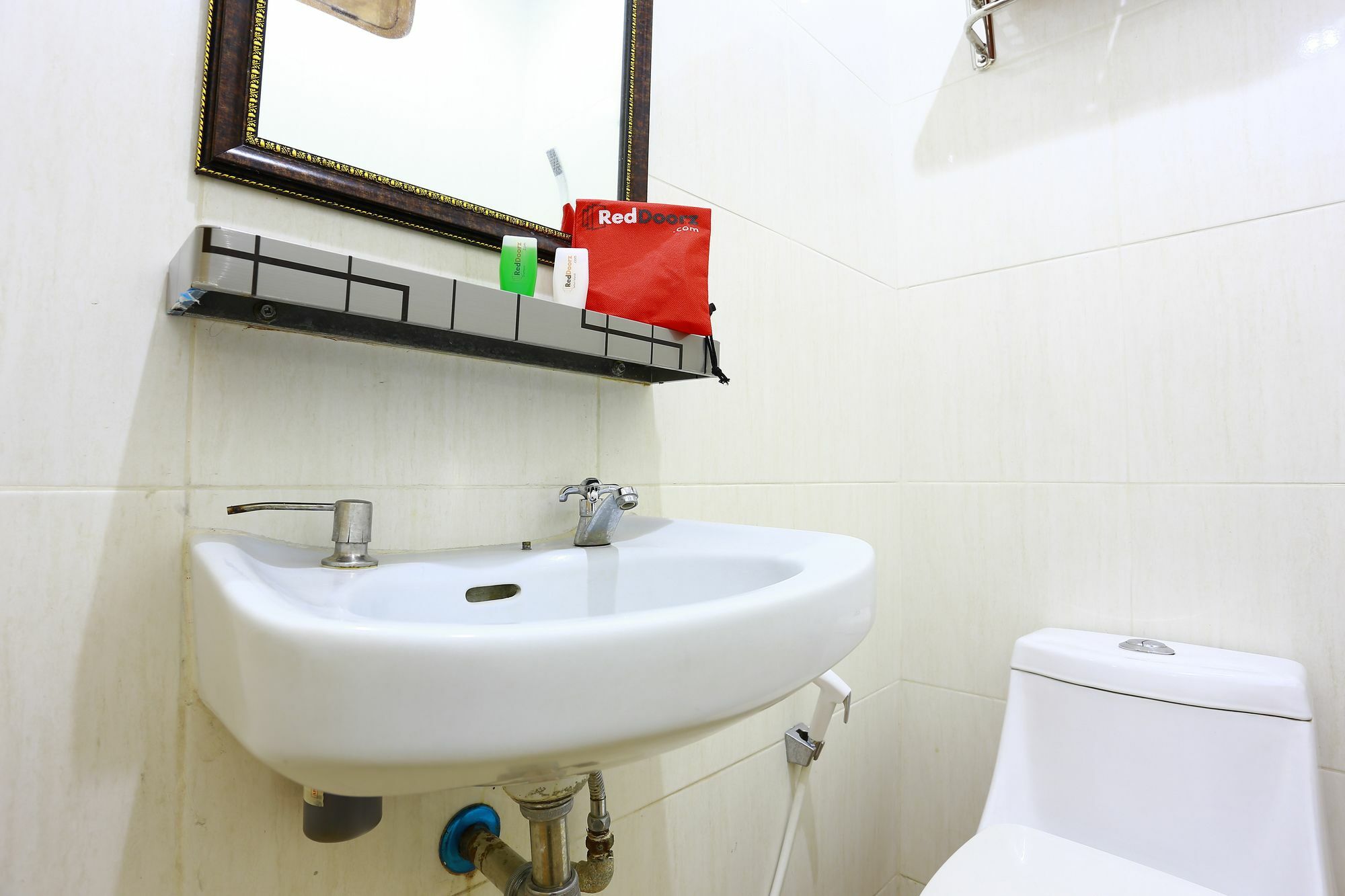 Hotel Reddoorz Near Prawirotaman 2 à Yogyakarta Extérieur photo